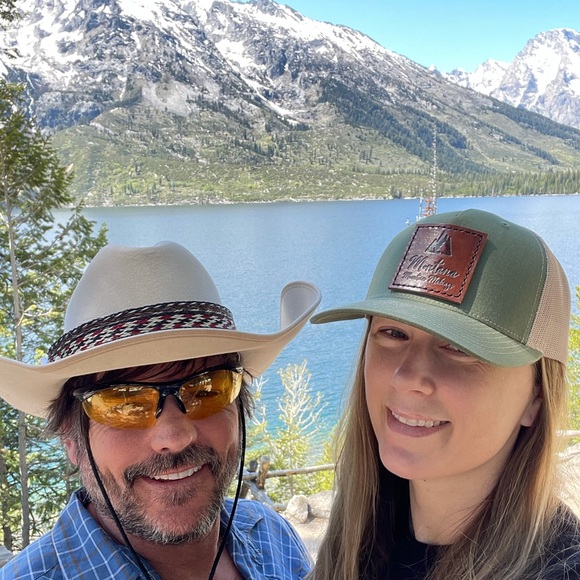 Meet your Posher, Melissa - Picture 2 of 13